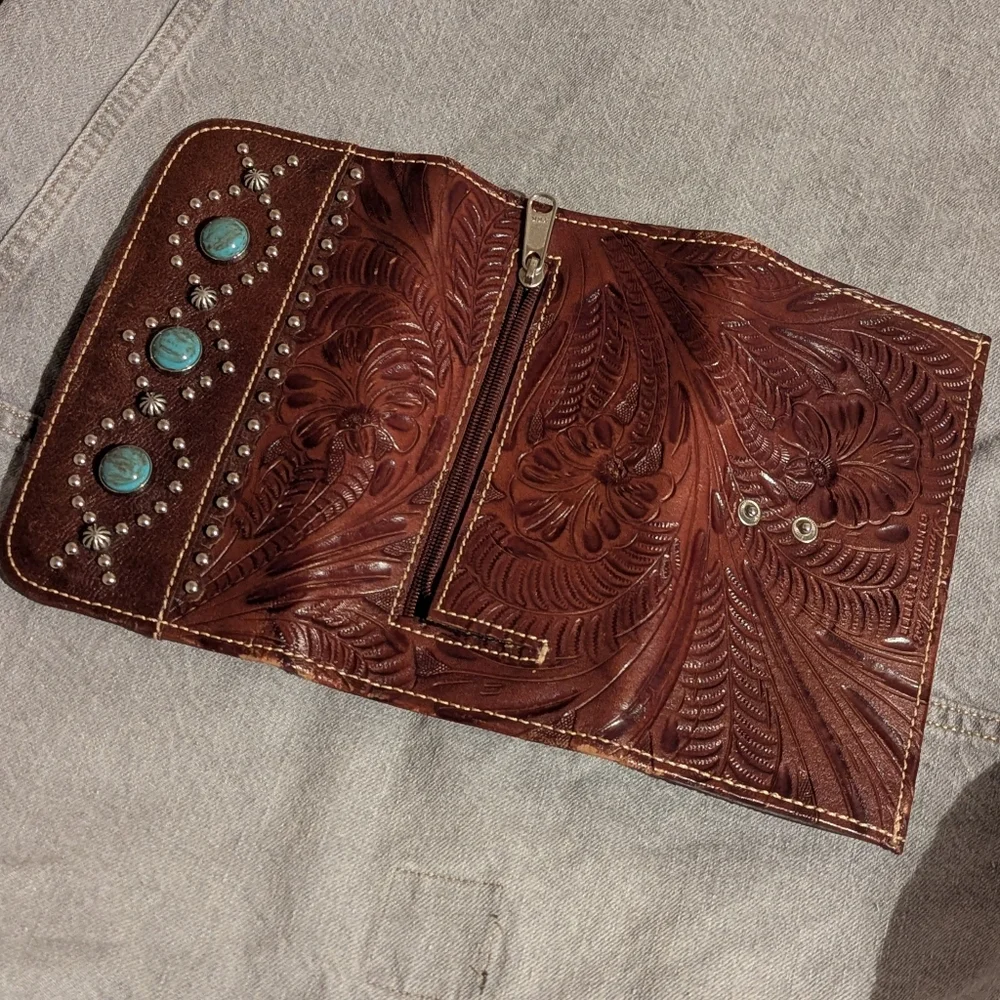 American West Brown Leather Shoulder Bag with Turquoise Accents - Picture 4 of 14
